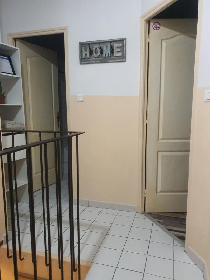 City House Appartements Entraigues-sur-la-Sorgue Eksteriør bilde