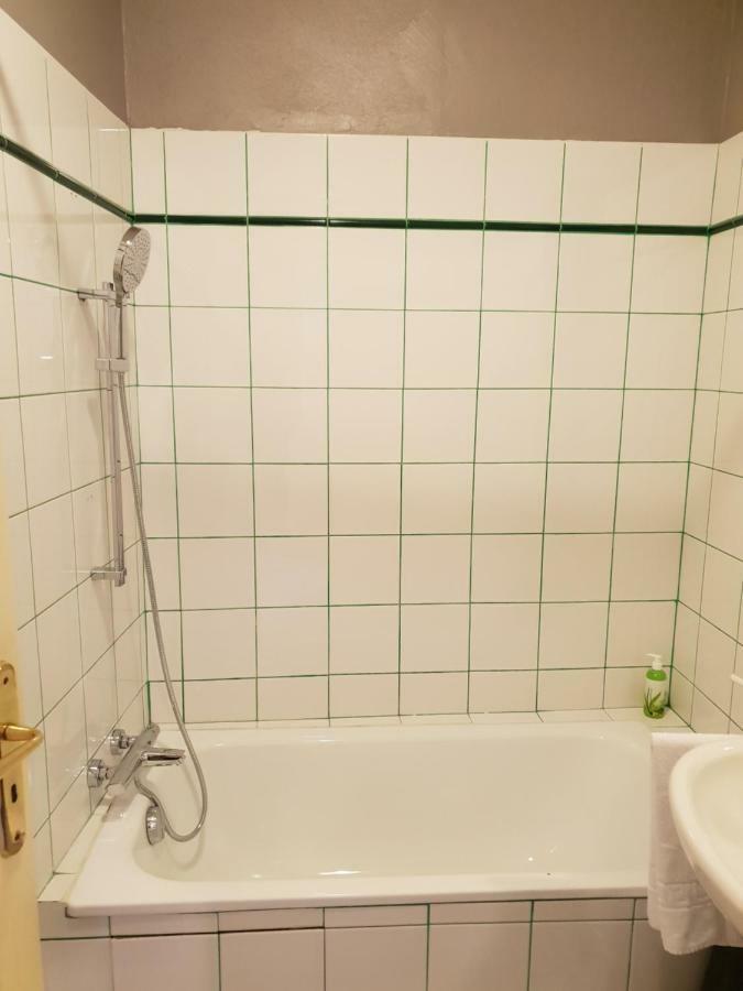 City House Appartements Entraigues-sur-la-Sorgue Eksteriør bilde