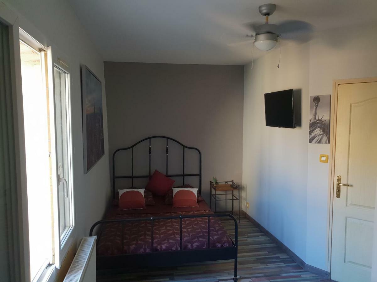 City House Appartements Entraigues-sur-la-Sorgue Eksteriør bilde