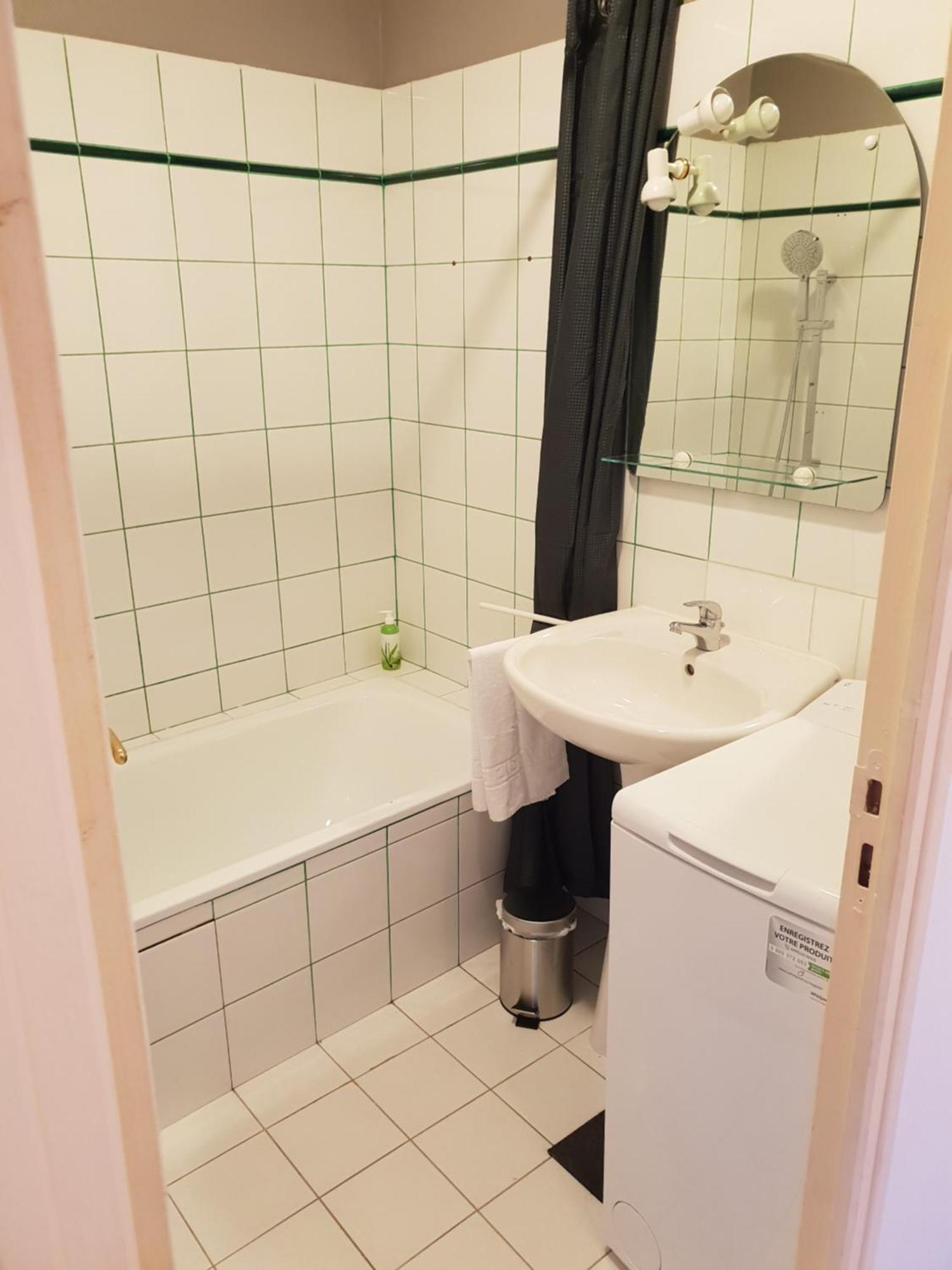 City House Appartements Entraigues-sur-la-Sorgue Eksteriør bilde
